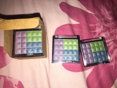 3 sombras de ojos MARY-KATE AND ASHLEY glamurosas trío ALLURING 727 sello de fábrica Foto 1 de 3