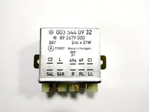 Mercedes-Benz LKW, Bus Blinkerrelais Blinkgeber Flasher Alarm A 003 544 09 32 - Bild 1 von 3