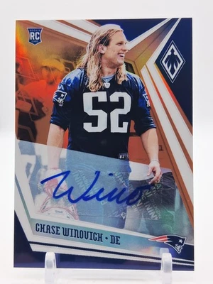 2019 Panini Phoenix Rookie Autographs Orange #149 Chase Winovich /25 - Image 1 of 2