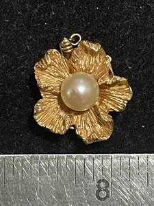 14K YELLOW GOLD PEARL PENDANT FLOWER & LEAF DESIGN 5.2 GRAMS - Picture 1 of 5