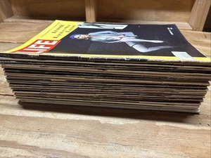 Huge Lot of 25 Vintage 1968 LIFE Magazines - Picture 1 of 15