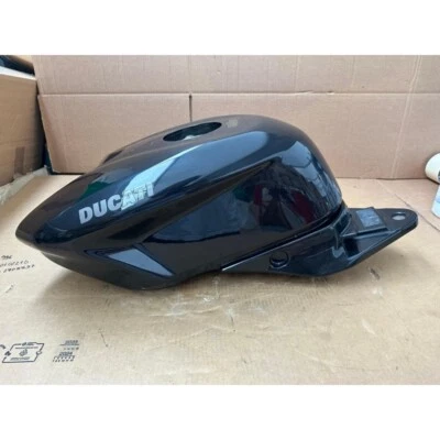 Tank Shiny Black Original For Ducati 1098 - 1198 - 58611603AB Mens Polish - Image 1 of 4