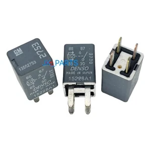 1PCS GM 13502753 Omron Relay 5pins - Picture 1 of 1