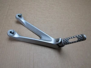 Honda CBR1000RR Fireblade 2011 23,321 miles right pillion footrest (13939) - Picture 1 of 8