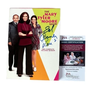 1971 MARY TYLER MOORE SHOW HAND SIGNED AUTO EDWARD ASNER "LOU" DVD JSA/COA JB - Picture 1 of 4