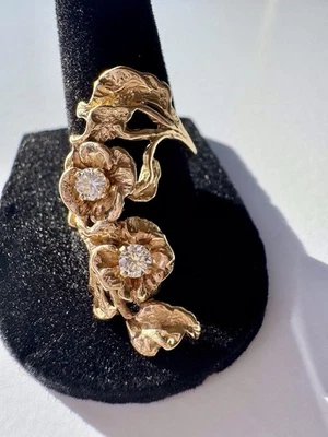 Vintage 14K Yellow Elongated Gold Flower And Leaves - Diamond Ring .50 TCW - Image 1 of 4