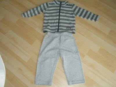 Jungen Hausanzug Freizeitanzug Gr.74/80 Jogginganzug Jacke Hose Nickianzug Neu - Bild 1 von 4