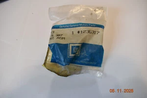 Rear Axle Vent NOS GM 1971 - 1992 Camaro Chevy Pontiac Oldsmobile 1236317 - Picture 1 of 2