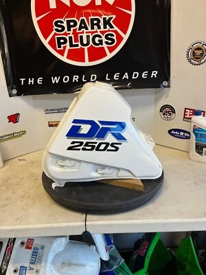 tanque de combustível suzuki dr250s fabricante de equipamento original 44100-15d50-30h - Imagem 1 de 4