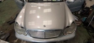 Capot pour MERCEDES-BENZ CLASE C (W203) BERLINA 2.0 COMPRESOR CAT 2000 208091 - Imagen 1 de 1