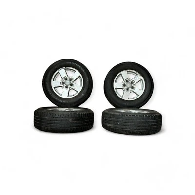 Felgensatz 5JS39TRMAA 2005-2010 Jeep Commander JK 17X7,5 5X127 Felgen + Reifen - Bild 1 von 4