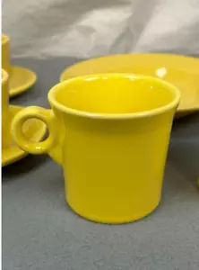 HLC Homer Laughlin Fiestaware Taza de Café Girasol Anillo Amarillo Mango Hecho en EE. UU. - Imagen 1 de 1