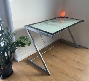 Moderner Schreibtisch aus Metall + Glas (Wayfair Symple Stuff Columbus Desk) - Bild 1 von 9
