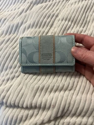 Precioso Monedero Coach Polvo Azul Tostado Monedero Bolso sin asas Cartera Bolsa Lona Gamuza Foto 1 de 4