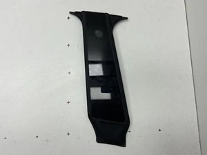 Tesla Model Y Left Side B PILLAR APPLIQUE With Camera 1506886-00-G OEM - Bild 1 von 17