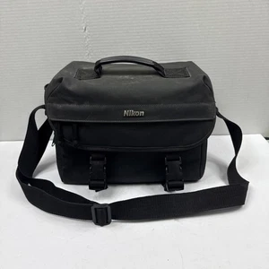 Original Nikon Kameratasche schwarz verstellbarer Schultergurt & Innenteil - Bild 1 von 8