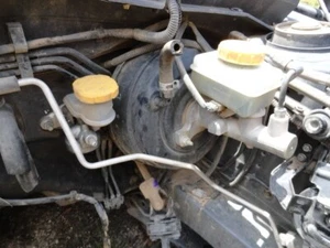 2014 Subaru WRX Wagon break master cylinder with break booster - Bild 1 von 2
