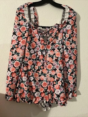 Romper Feminino Floral Boohoo Tamanho 4 Novo com etiquetas  - Imagem 1 de 4