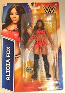 Figura Alicia Fox Serie Básica 47 Mattel Firmada Autografiada WWE - Imagen 1 de 3