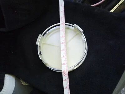 Mercedes Benz S Class Wheel Center Cap Diameter 2 7/8" 220 400 01 25 - Image 1 of 4