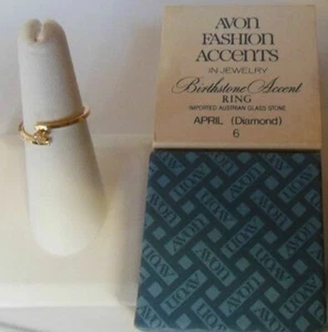 Avon Birthstone Accent Ring Austrian Glass Stone April Size 6 - 1979 - Picture 1 of 2