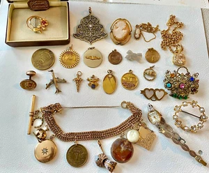 Antiqu GF Bulova Watch Fob Chain Bracelet Lockets Charms 14k Gold Clasp Lot - Imagen 1 de 24