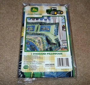 Neu John Deere Standardgröße KISSENBEZUG mit Traktor und Mützen ~ 20" x 30" - Bild 1 von 3