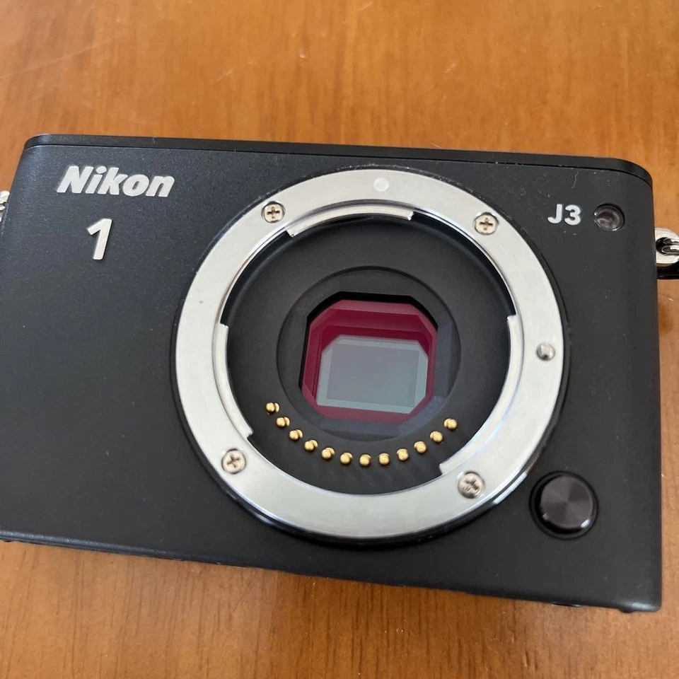 Nikon 1 J3 14.25MP Digital Camera Black Mirrorless SLR - Image 1 of 1