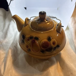 Vtg 1950s/60s Apco Japan Gold Ceramic Footed Teapot Fruit & Flowers Wire Handle - Picture 1 of 9