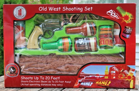 WILD WEST SHOOTING SET ARCADE GAME AIM SAFE FUN TARGET PRACTICE OLD WEST Cover