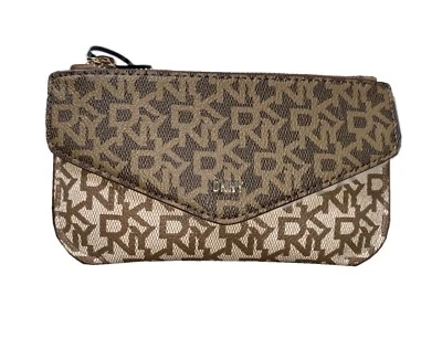 CARTERA CON SOLAPA DKNY PRECIO DE VENTA SUGERIDO POR EL FABRICANTE: $198.00 MARRÓN, ROJO, BLANCO, NEGRO TALLA ÚNICA NUEVA en CAJA de Regalo Foto 1 de 4