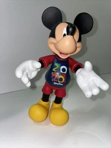Disney Parks Mickey Mouse Symbol mit 2020 Logo Poseable, Articulated 7" Figur - Bild 1 von 4