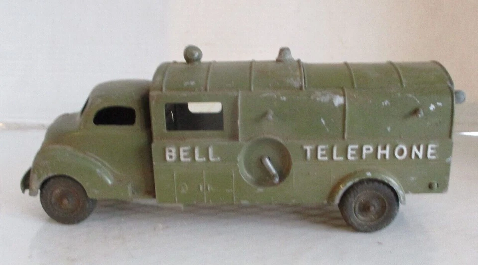Camión telefónico Hubley Chevrolet Toy Bell de colección (12") Foto 1 de 4
