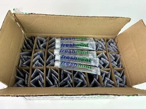 DDI 1885063 Freshmint Fluoride Clear Gel Toothpaste - 1.5 oz Case of 144 - Picture 1 of 6