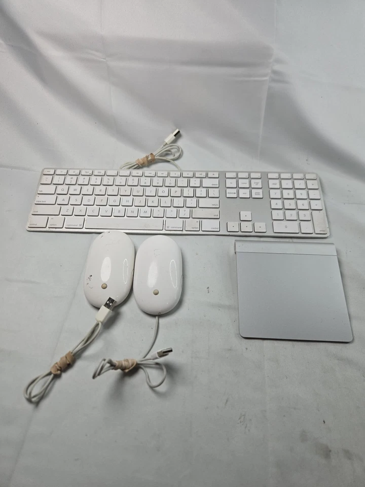 Apple A1243 Keyboard & A1339 Magic Trackpad + 2 Mouse A1152 - Image 1 of 4