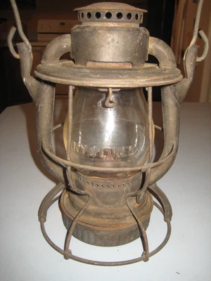 Antique Handlan Railroad Lantern, New York Central Lines NYCL LINES GLOBE Dietz - Image 1 of 4