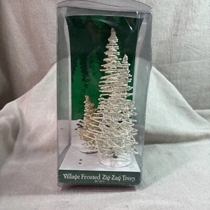 Vintage Dept 56 Snow Village bianco smerigliato zig zag alberi set di 3 #5249-3 Natale - Foto 1 di 7
