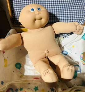 Vintage Kohlaufnäher Kinder Preemie kahlblaue Augen 1985 HM # 1 - Bild 1 von 7