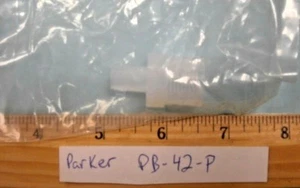 Parker Pipe Fittings Reducer 1/4" NPT Female X 1/8" NPT Male, PB-42-P - Picture 1 of 2