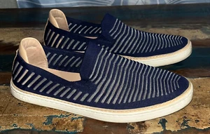 Ugg Size 9.5 Blue Slip On Closed Knit Fabric Sneakers - Picture 1 of 9