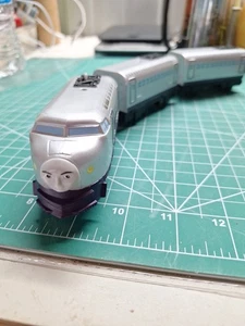 Kenji - Thomas & seine Freunde Trackmaster batteriebetriebene motorisierte Eisenbahn Züge - Bild 1 von 5