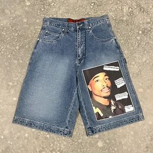 Pantalones Cortos De Colección Y2K 2Pac Tupac Vaquero Sueltos Talla 30 Pantalones Cortos Hip Hop Patín Leer - Imagen 1 de 11