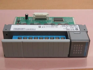 Allen Bradley 1746-OB16 Series D SLC 500 Output Module w/ 90 Day - Picture 1 of 6