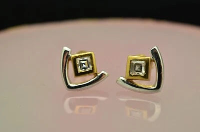 Pendientes de circonitas cúbicas corte princesa dos tonos oro amarillo y blanco 8K Foto 1 de 4