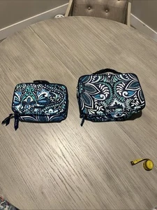 Vera Bradley Blue Island Medallion Light Up Lunch Bunch Bag & Pill Case - Bild 1 von 17