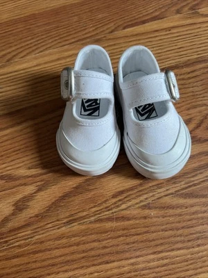 范斯女宝宝白色玛丽珍鞋 2c — 第 1/4 张图片