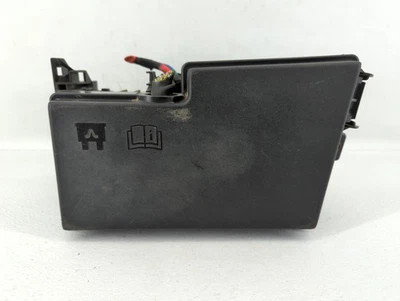 Ford C-max 2013-2018 caja de fusibles caja de fusibles módulo de relé Fv6t-14k733-acf HHH21 Foto 1 de 4