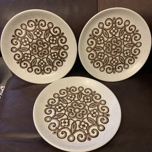 3x Biltons 'Celtic Rose' 9" ( 22cm) Luncheon plates Vintage Tableware- VGC - Picture 1 of 3