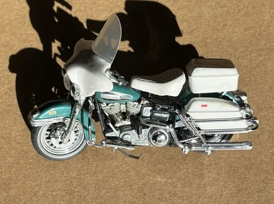 FRANKLIN MINT Harley Davidson 1976 Electra Glide 1:24 Motorcycle - Image 1 of 2