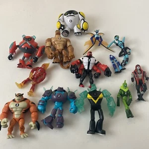 BEN 10 Figures Lot Of toys preowned *one is broken* - Picture 1 of 12